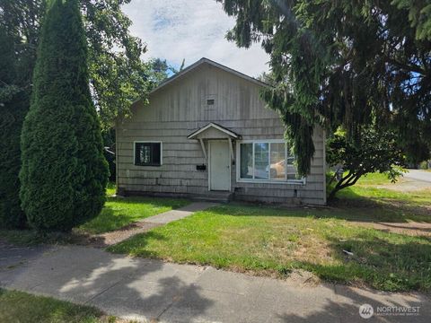 Photo of 303 S Baker Street, Mount Vernon, WA 98273 (MLS # 2403927)
