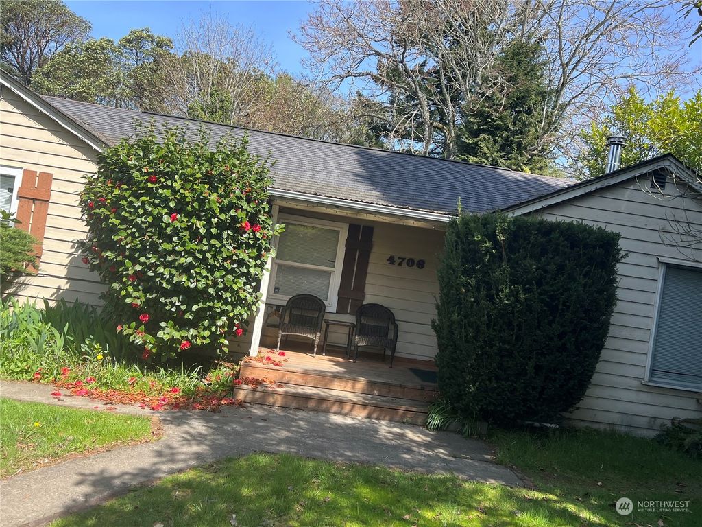 Photo of 4706 172nd Street, SeaTac, WA 98188 (MLS # 2060539)