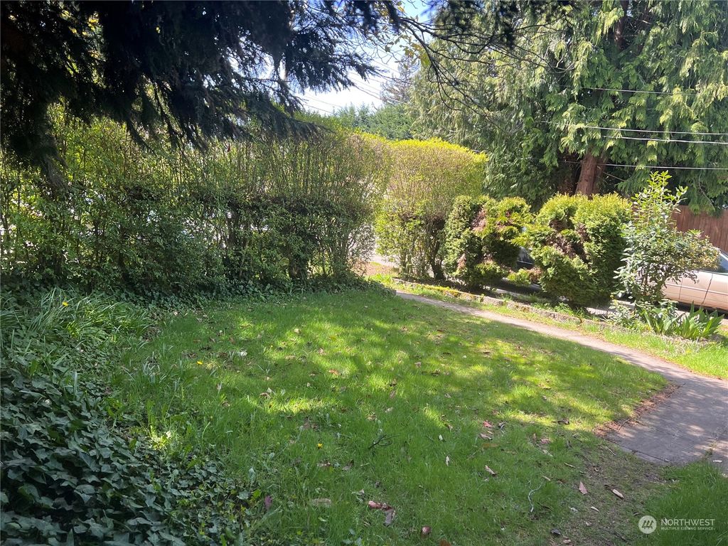 Photo of 4706 172nd Street, SeaTac, WA 98188 (MLS # 2060539)