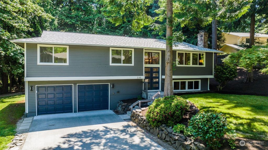 Photo of 230 Dorado Drive NW, Issaquah, WA 98027 (MLS # 2077003)