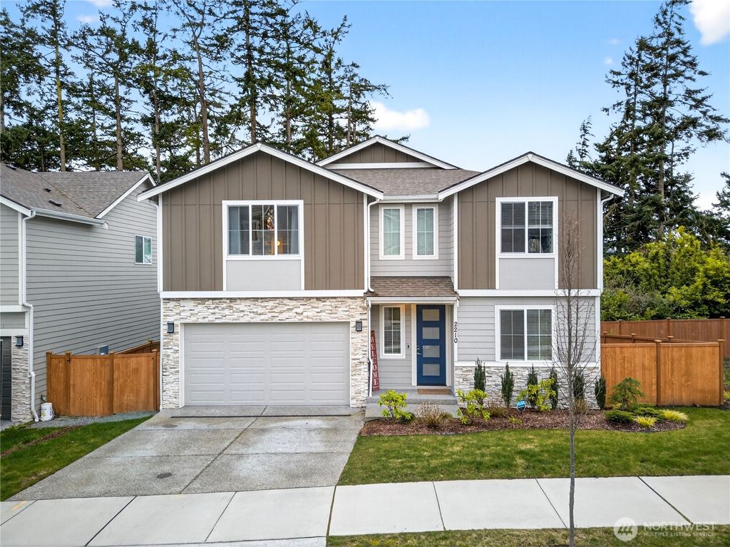 Photo of 2210 SW Putnam Drive, Oak Harbor, WA 98277 (MLS # 2547384)