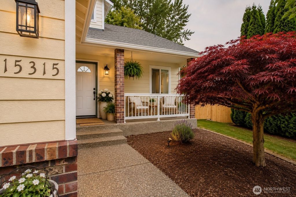 Photo of 15315 87th Street Ct E, Puyallup, WA 98372 (MLS # 2517547)