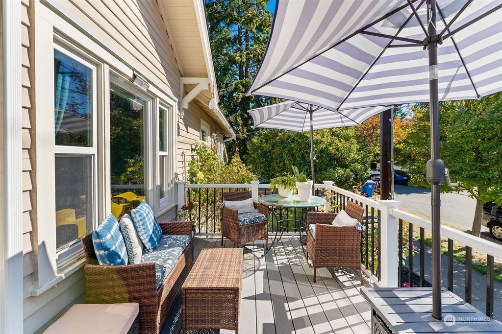 Photo of 4824 SW Dawson Street, Seattle, WA 98136 (MLS # 2289335)