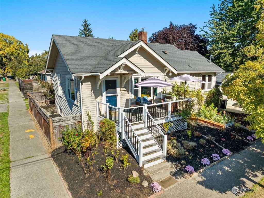 Photo of 4824 SW Dawson Street, Seattle, WA 98136 (MLS # 2289335)