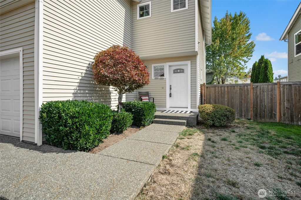 Photo of 33210 42nd Avenue S, Federal Way, WA 98001 (MLS # 2430477)