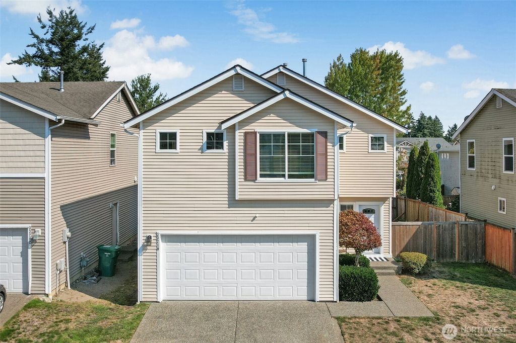 Photo of 33210 42nd Avenue S, Federal Way, WA 98001 (MLS # 2430477)