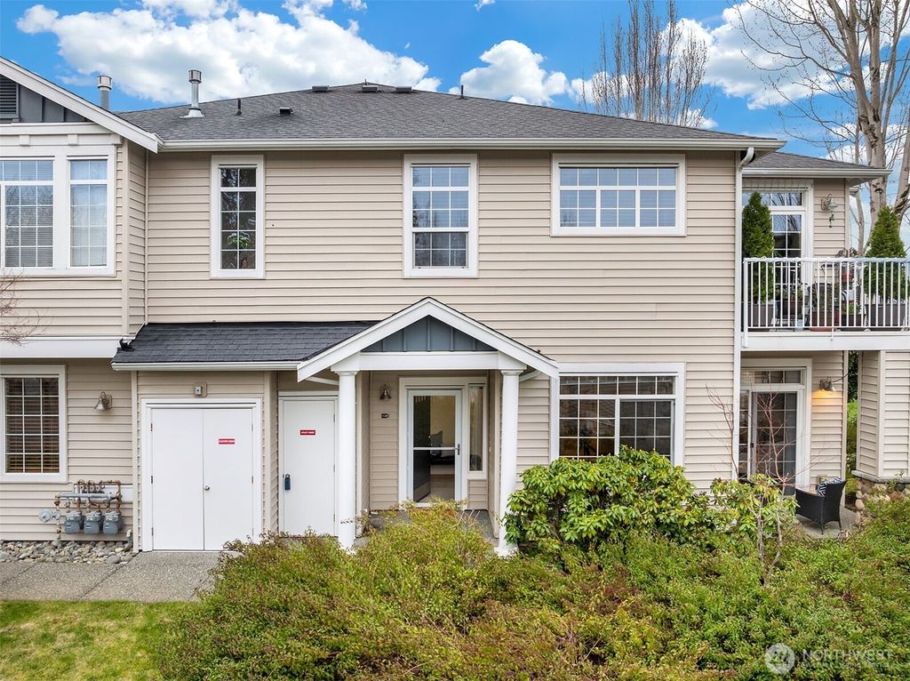 Photo of 1855 Trossachs Boulevard SE #2402, Sammamish, WA 98075 (MLS # 2480851)