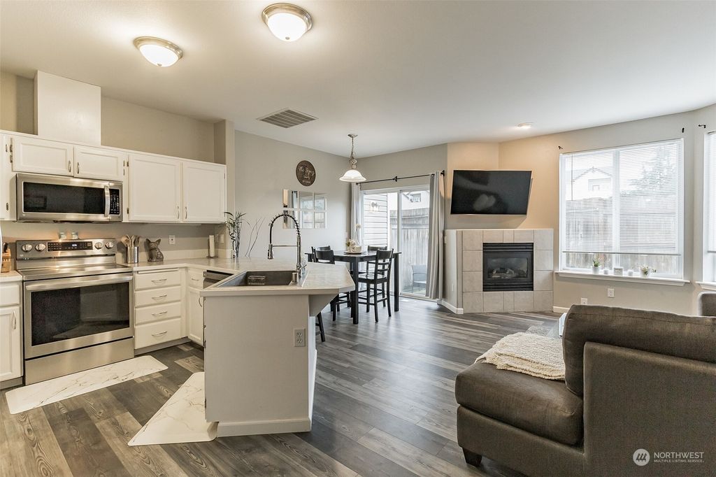 Photo of 2754 Comet Street, Milton, WA 98354 (MLS # 2027085)