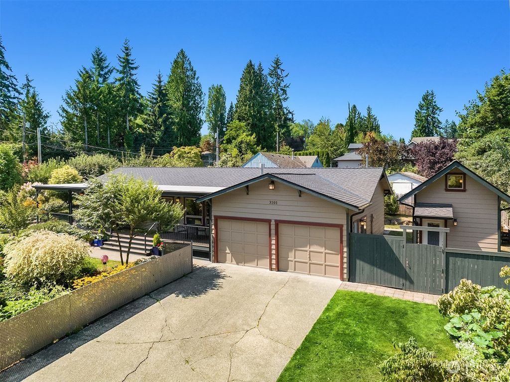 Photo of 3101 Russet Road, Brier, WA 98036 (MLS # 2151291)