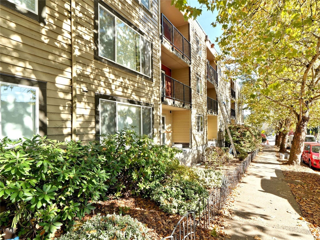 Photo of 840 NE 125th Street #203, Seattle, WA 98125 (MLS # 2595097)