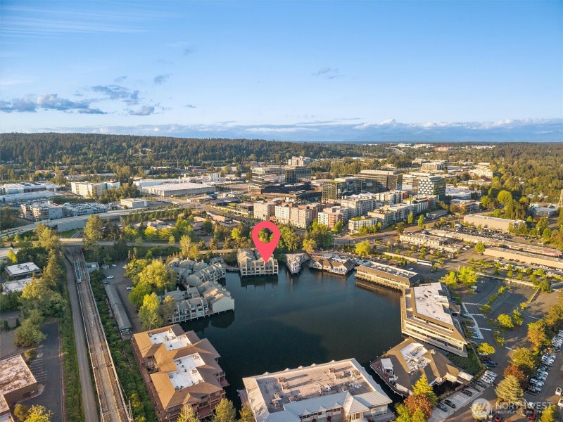 4 Lake Bellevue Drive 206