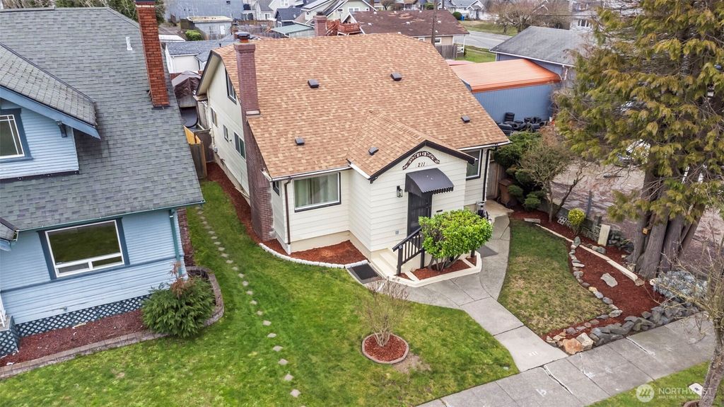 Photo of 211 S 46th Street, Tacoma, WA 98418 (MLS # 2470338)