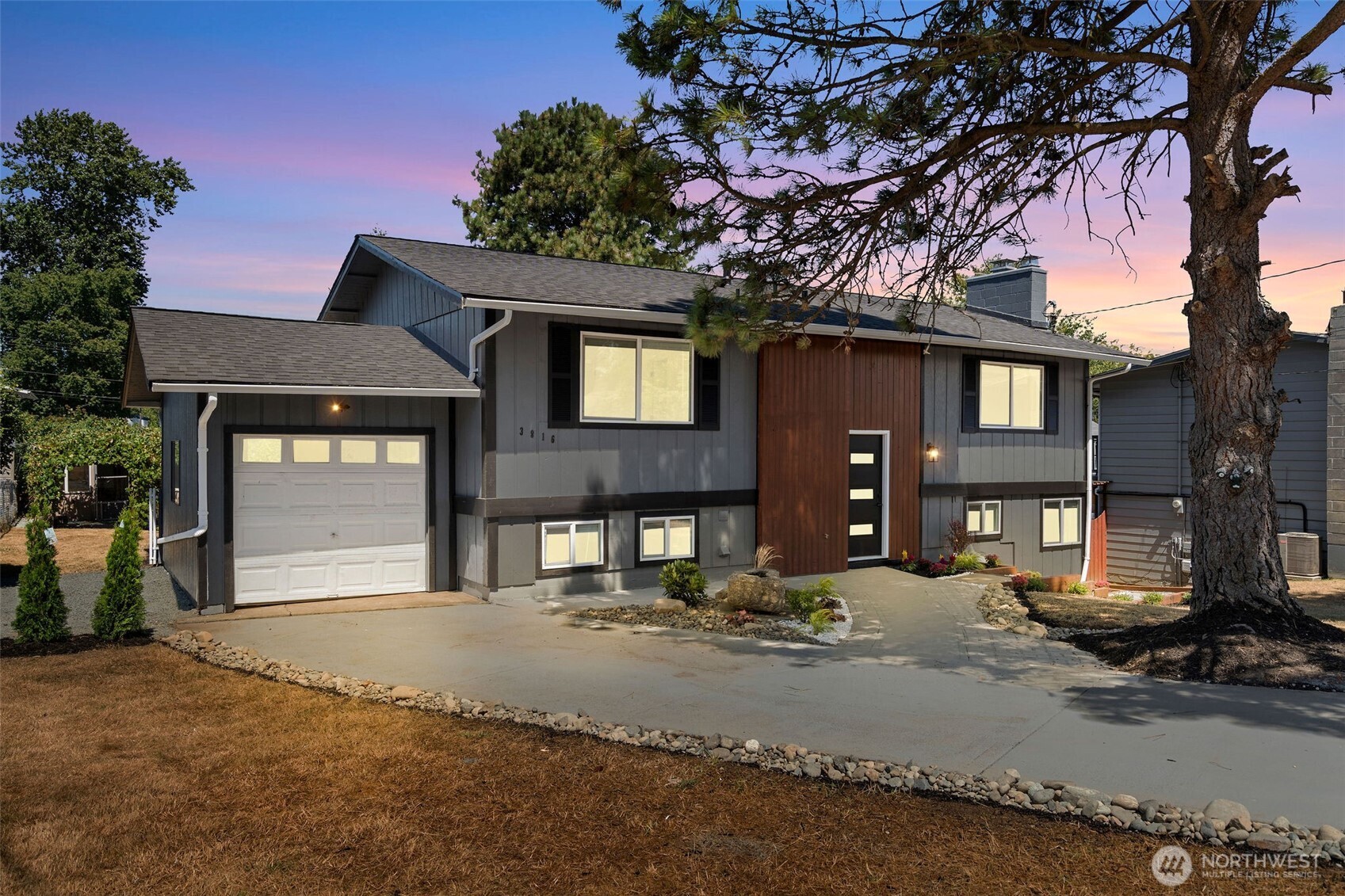 3816 S 249th Street
