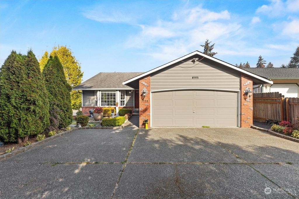Photo of 5114 68th Avenue NE, Marysville, WA 98270 (MLS # 2005774)