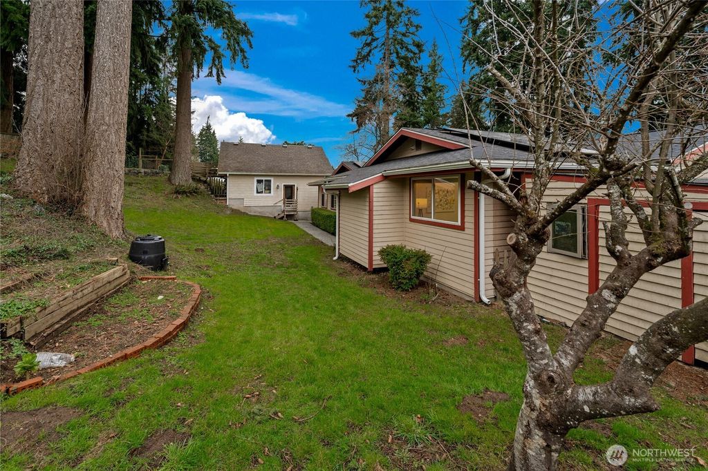 Photo of 8423 32nd Avenue SE, Everett, WA 98208 (MLS # 2480978)