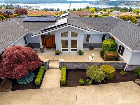 Photo of 1212 S Fernside Drive, Tacoma, WA 98465 (MLS # 2530474)