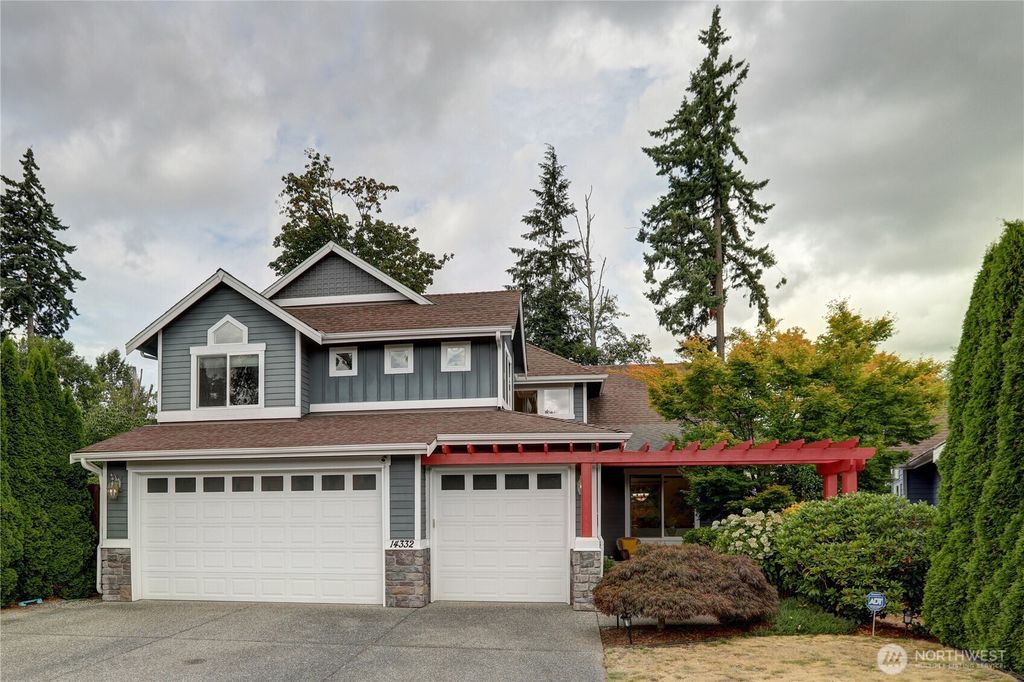 Photo of 14332 Madison Way, Lynnwood, WA 98087 (MLS # 2422311)