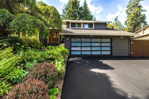 Photo of 12617 NE 5th Street, Bellevue, WA 98005 (MLS # 2571008)