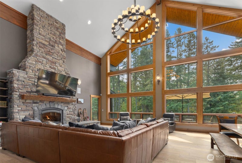 251 Evergreen Valley Loop Road