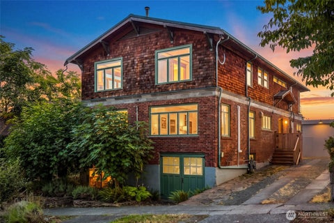 Photo of 2117 N 36th Street, Seattle, WA 98103 (MLS # 2582992)