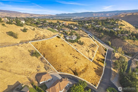 Photo of 3825 Sunridge Ln Ln, Wenatchee, WA 98801 (MLS # 2579917)