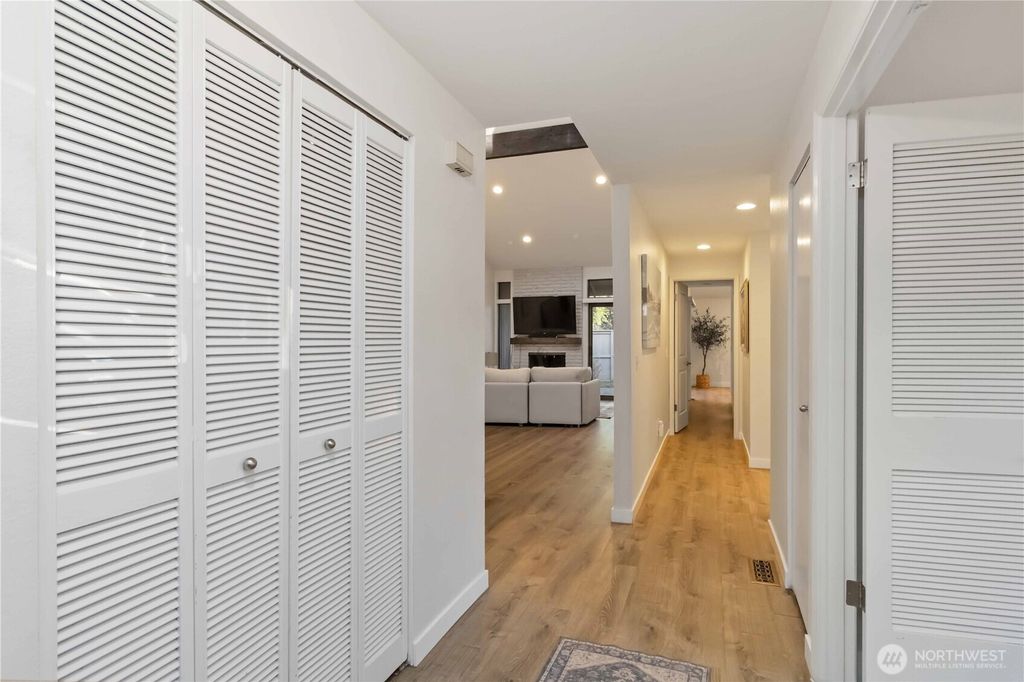 Photo of 112 141st Place NE #10B, Bellevue, WA 98007 (MLS # 2470659)