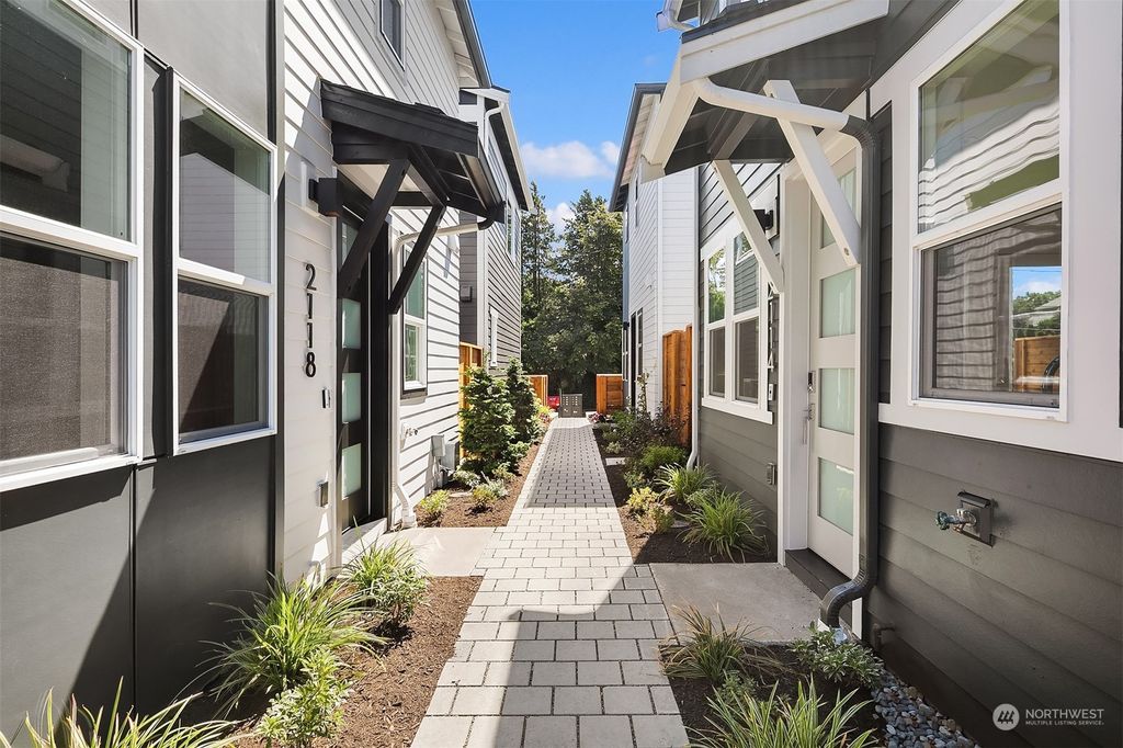 Photo of 2118 S Bayview Street, Seattle, WA 98144 (MLS # 2160381)