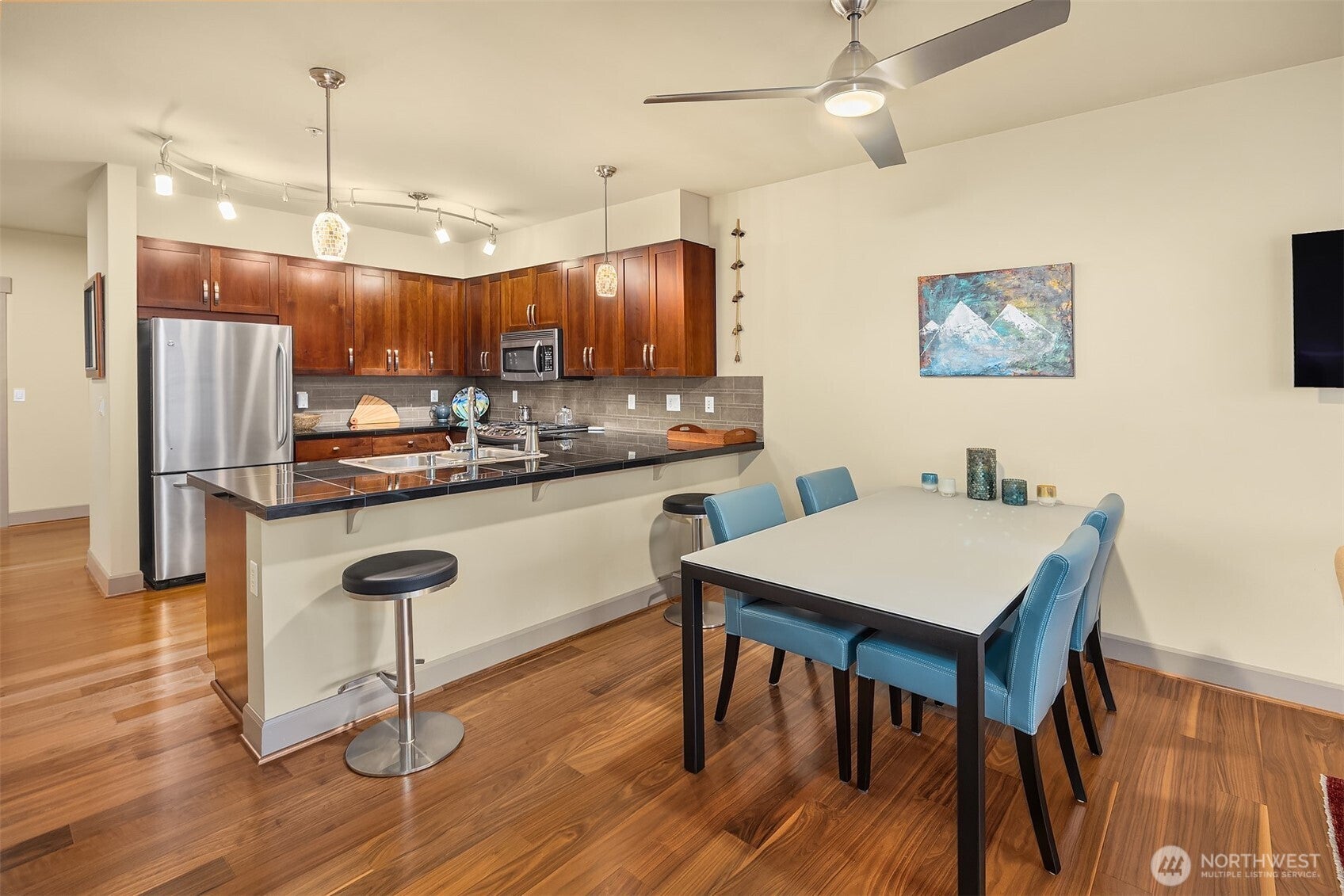 1840 25th Avenue NE 307