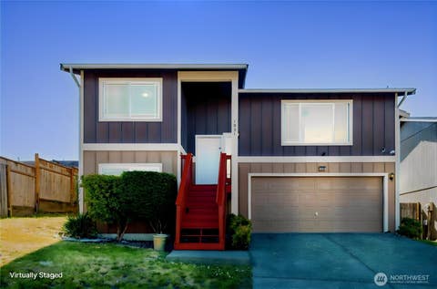Photo of 1031 E 43rd Street Ct, Tacoma, WA 98404 (MLS # 2542459)
