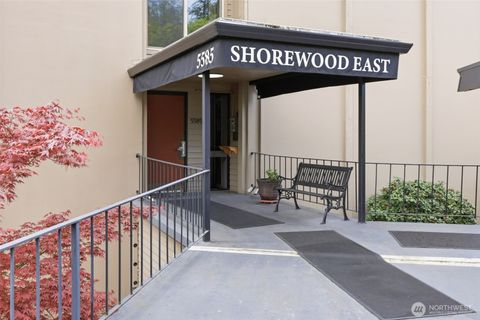 Photo of 5585 E Evergreen Boulevard #5305, Vancouver, WA 89661 (MLS # 2507131)