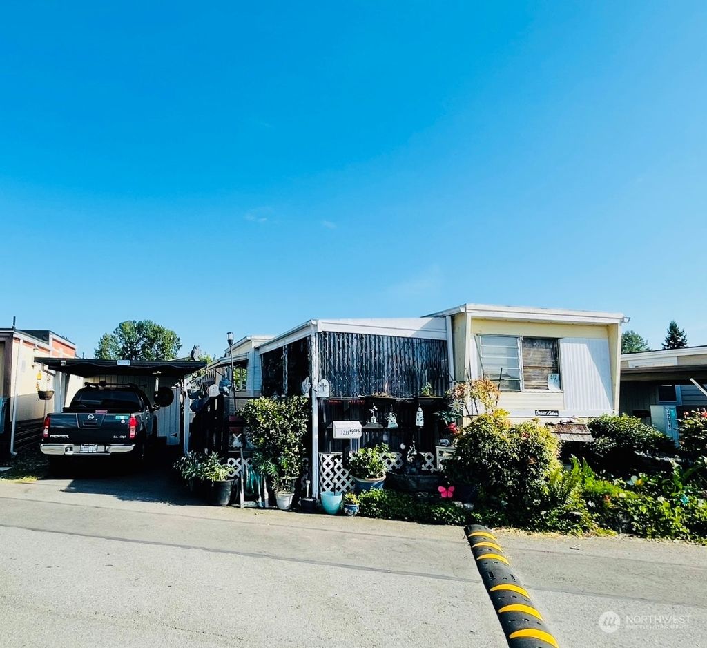 Photo of 3239 S 182nd Street #177, SeaTac, WA 98188 (MLS # 2129203)