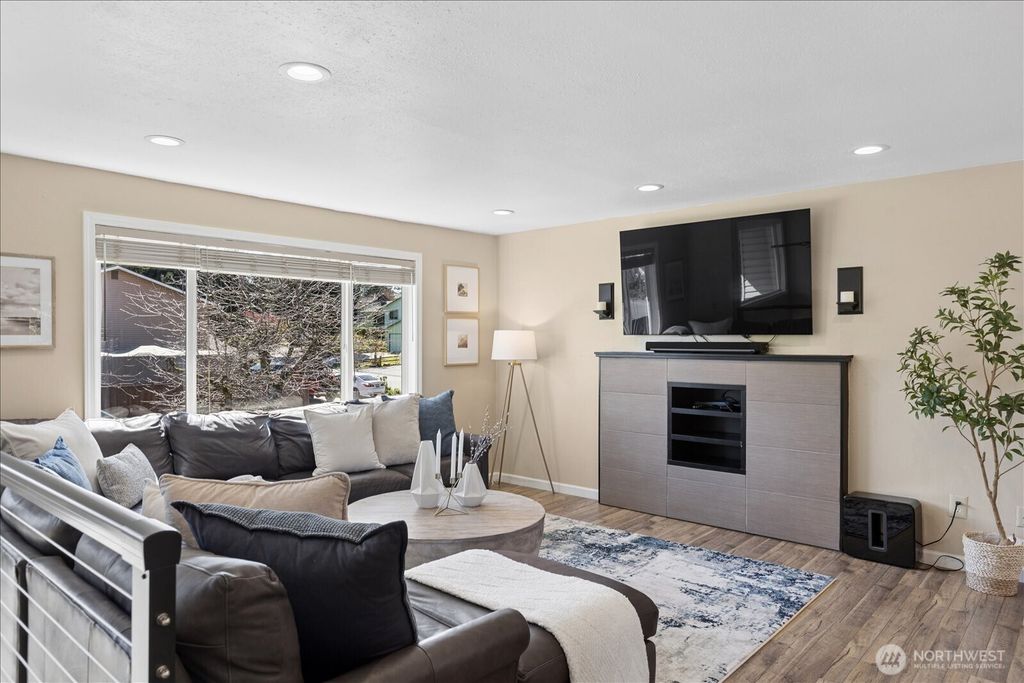 Photo of 4629 128th Place SE, Everett, WA 98208 (MLS # 2502871)