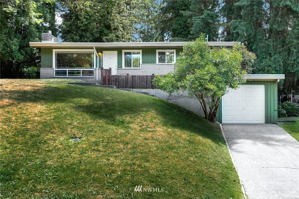 Photo of 20144 6th Avenue NE, Shoreline, WA 98155 (MLS # 2272467)