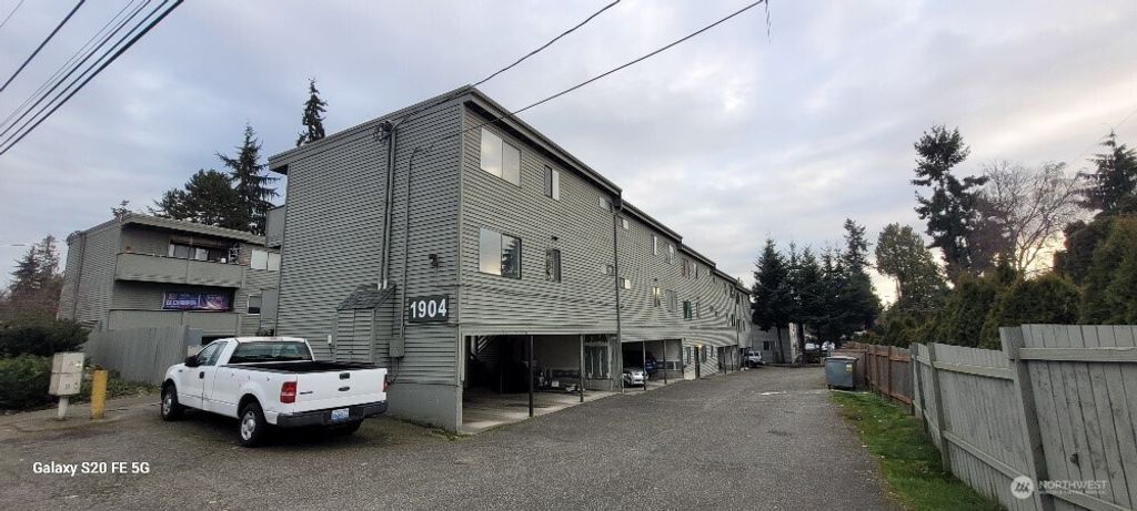 Photo of 1902 -1904 W Casino Road, Everett, WA 98204 (MLS # 2468606)