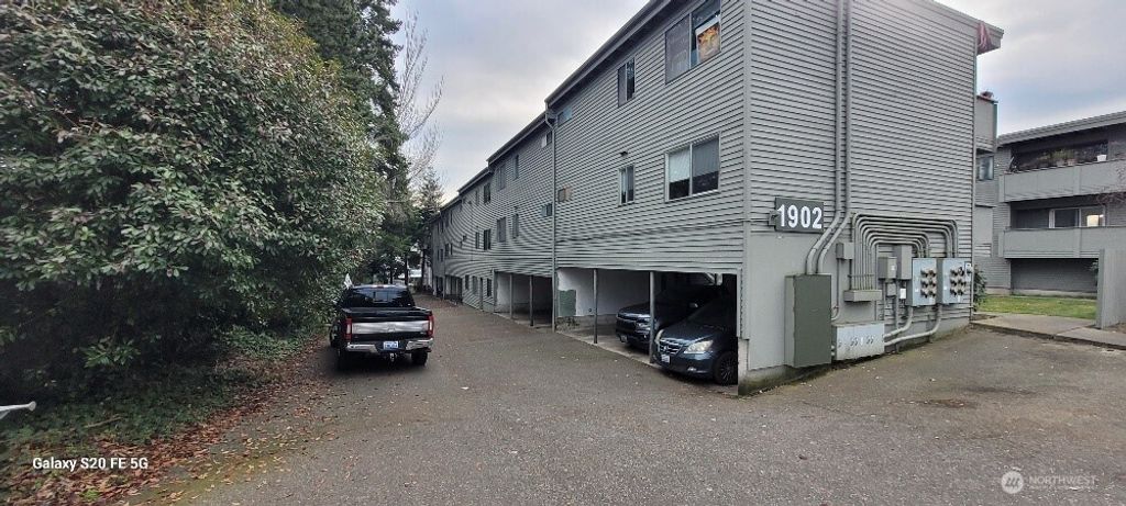 Photo of 1902 -1904 W Casino Road, Everett, WA 98204 (MLS # 2468606)