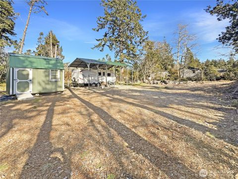 Photo of 28010 Vernon Avenue, Ocean Park, WA 98640 (MLS # 2480592)