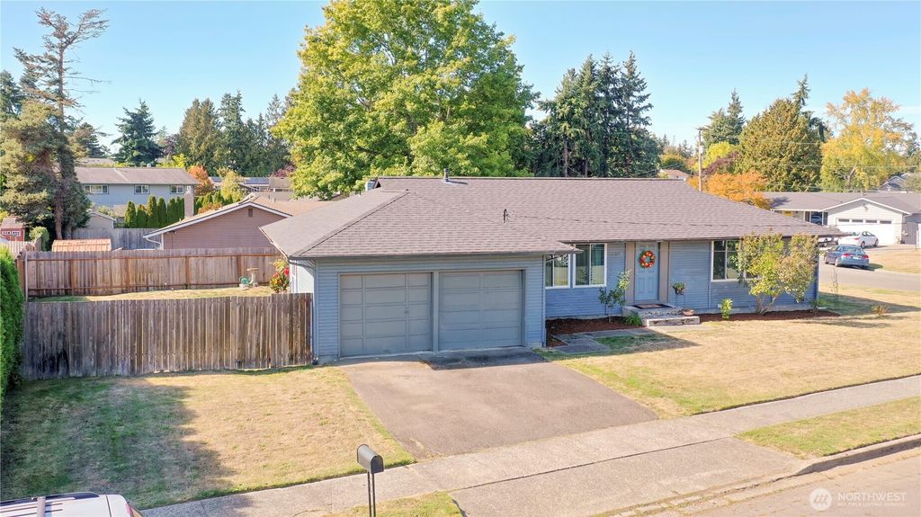 Photo of 26007 14th Avenue S, Des Moines, WA 98198 (MLS # 2439252)