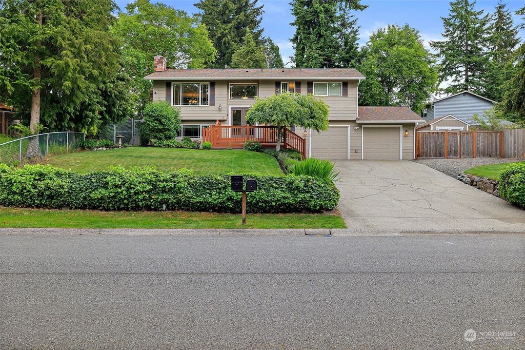 Photo of 13315 51st Drive SE, Everett, WA 98208 (MLS # 2073773)