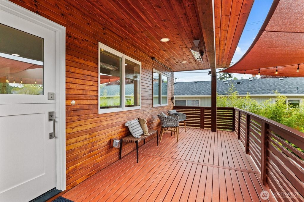 Photo of 4916 SW Dawson Street, Seattle, WA 98136 (MLS # 2367785)