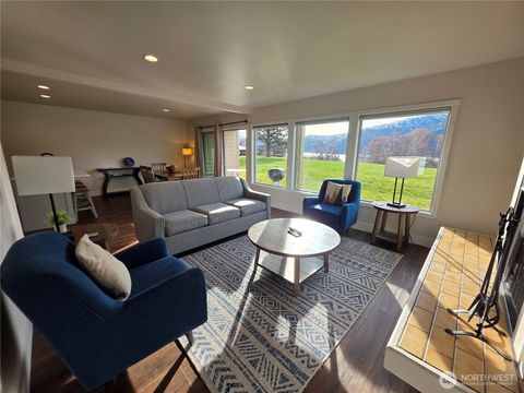 1 Lodge 620-O Manson WA 98831