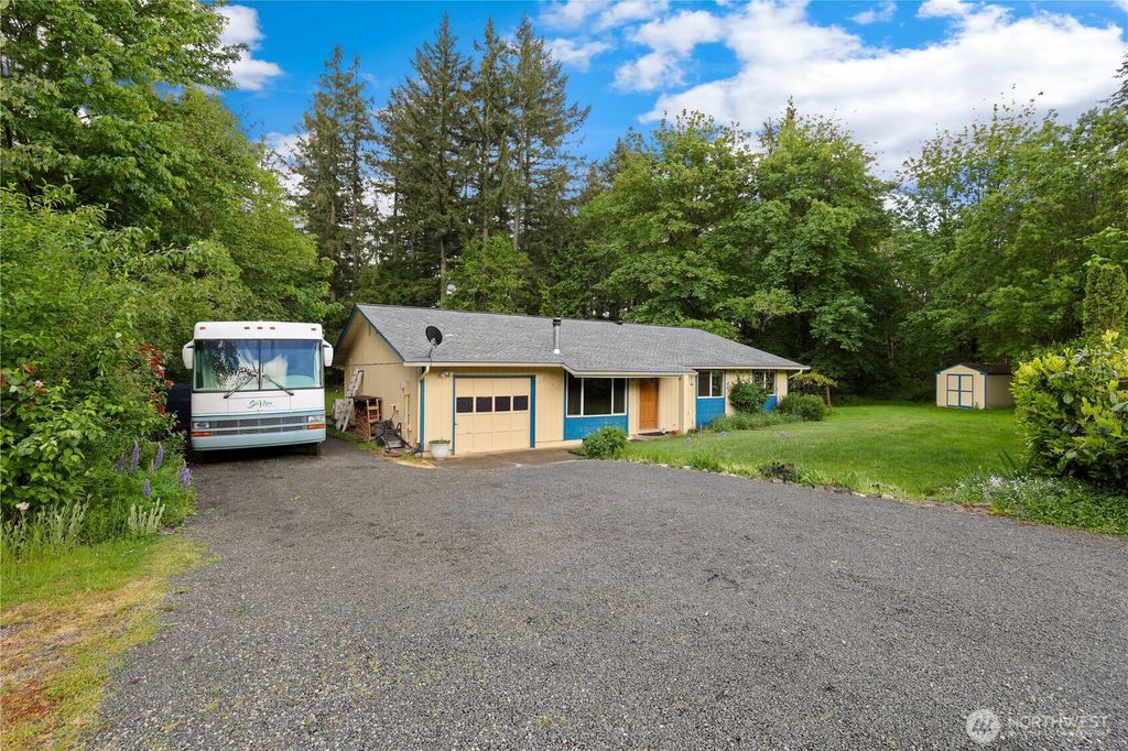 Photo of 2115 Lorraine Drive SE, Olympia, WA 98501 (MLS # 2525400)
