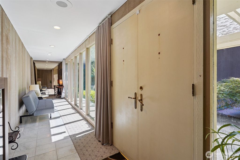 Photo of 19419 Grannis Road, Bothell, WA 98012 (MLS # 2420444)
