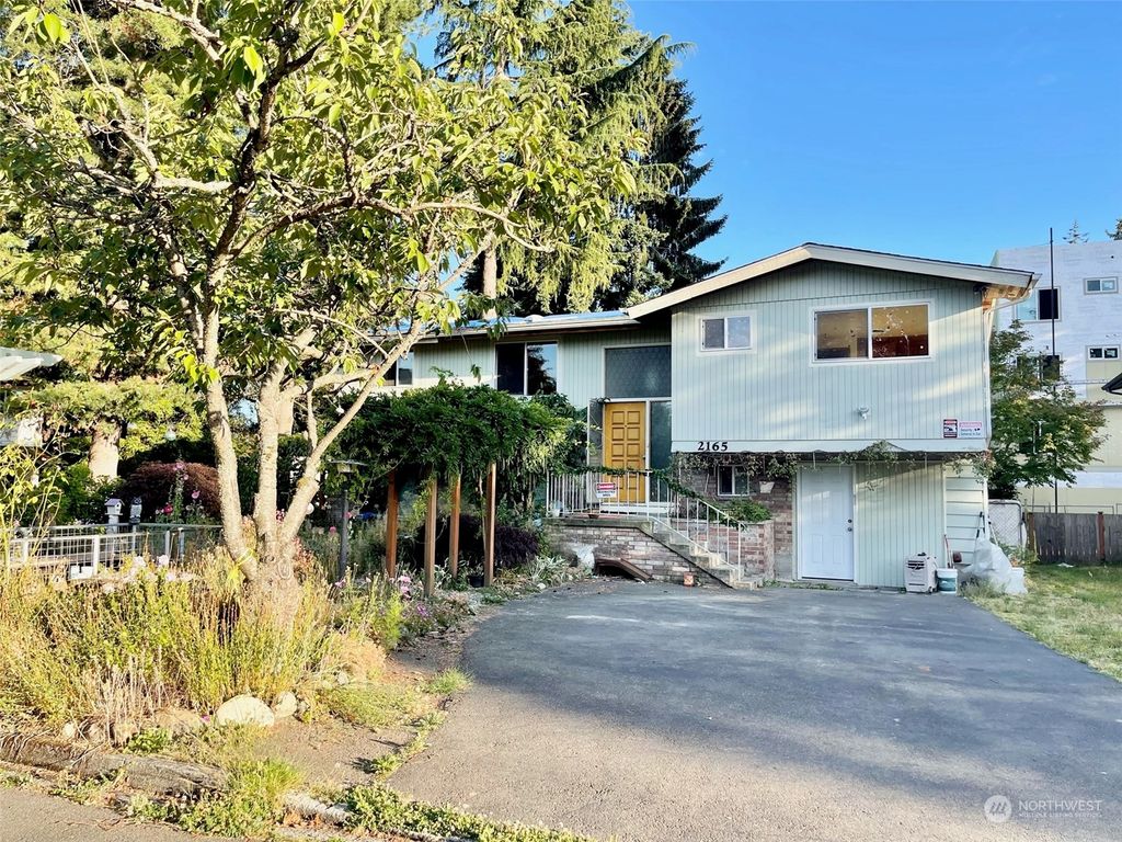 Photo of 2165 N 186th Street, Shoreline, WA 98133 (MLS # 2142475)
