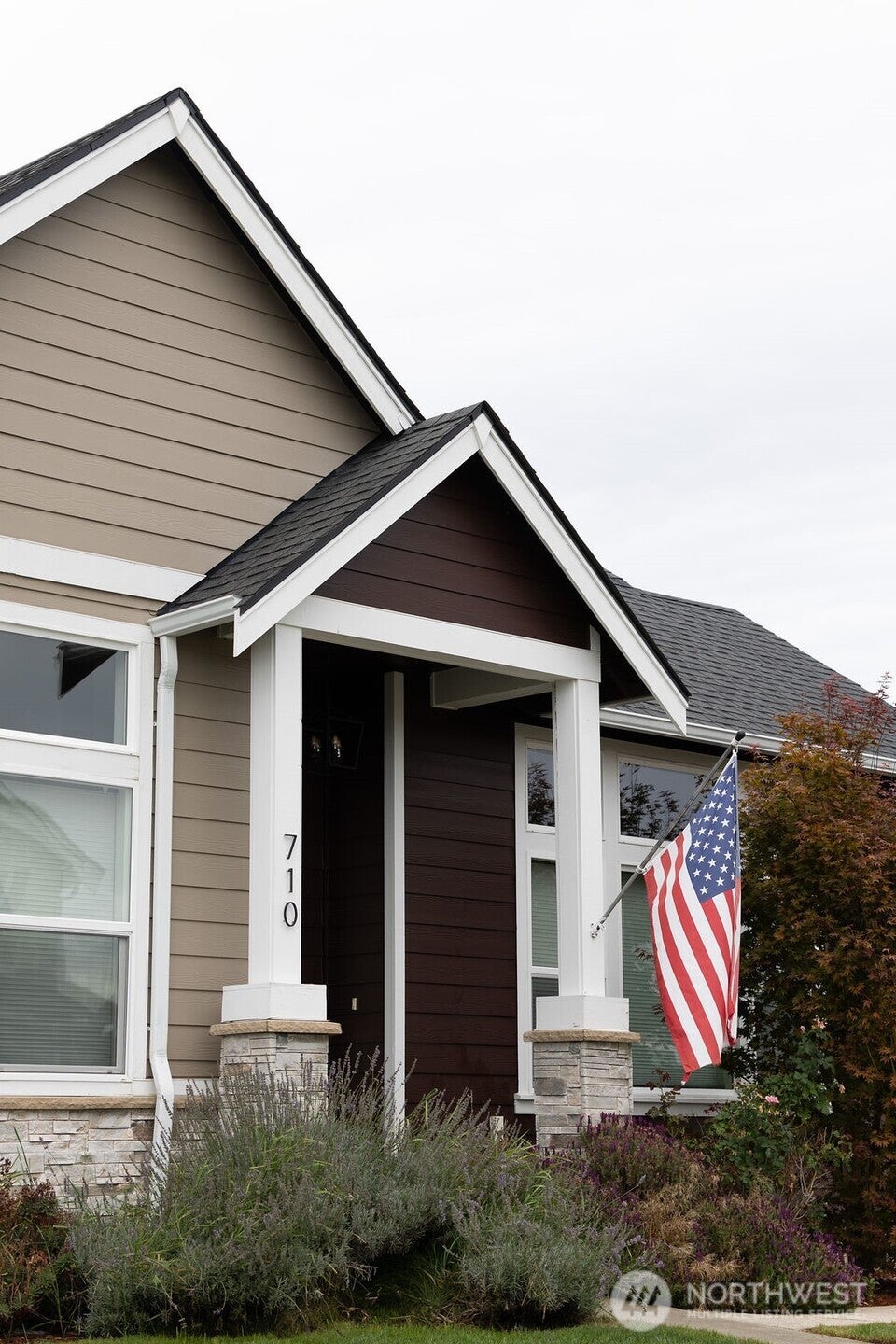 Photo of 710 Miller Street, Winlock, WA 98596 (MLS # 2586871)