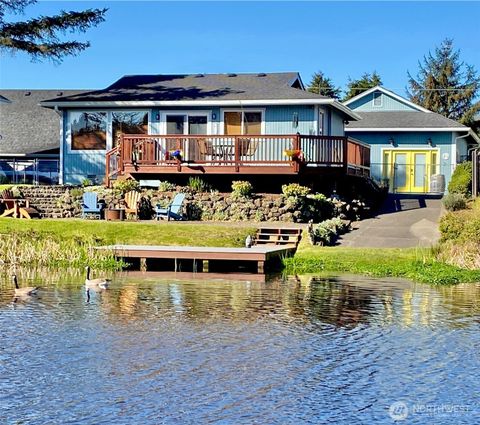 520 Point Brown Avenue SE, Ocean Shores, WA 98569 - MLS#: 2355876
