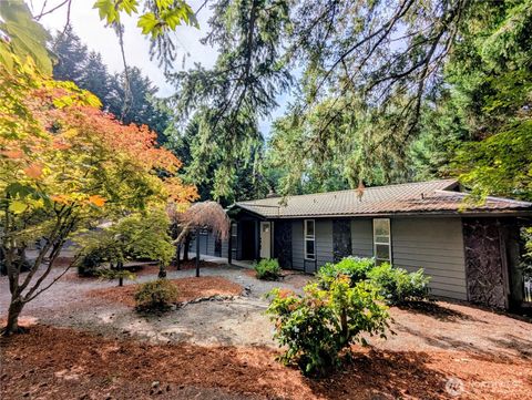 Photo of 4106 4th Street Pl SW, Puyallup, WA 98373 (MLS # 2427027)
