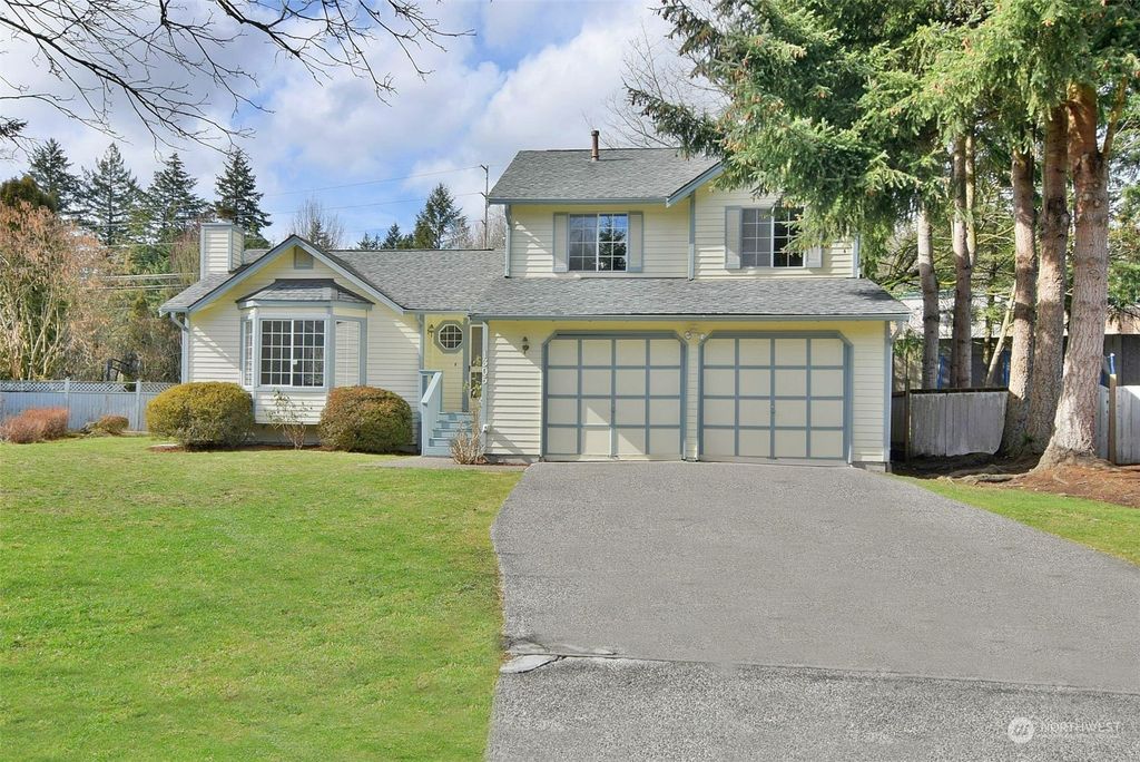 Photo of 1305 137th Street SE, Mill Creek, WA 98012 (MLS # 2042845)