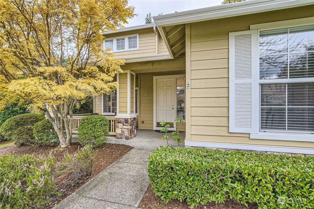 Photo of 24032 SE 9th Court, Sammamish, WA 98075 (MLS # 2167878)