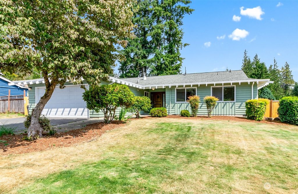 Photo of 12811 Robinhood Lane, Snohomish, WA 98290 (MLS # 2275229)