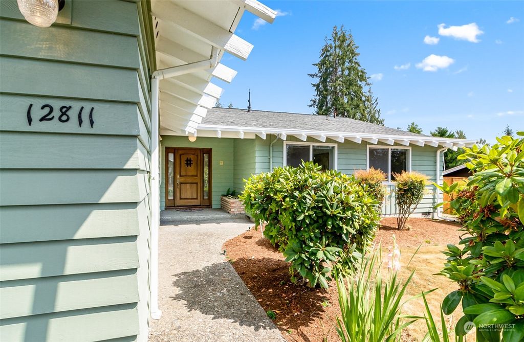Photo of 12811 Robinhood Lane, Snohomish, WA 98290 (MLS # 2275229)
